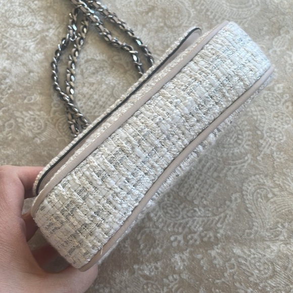 Brand New Guess White Tweed Chain Cessily Mini Crossbody Purse Shoulder Bag - Picture 9 of 15